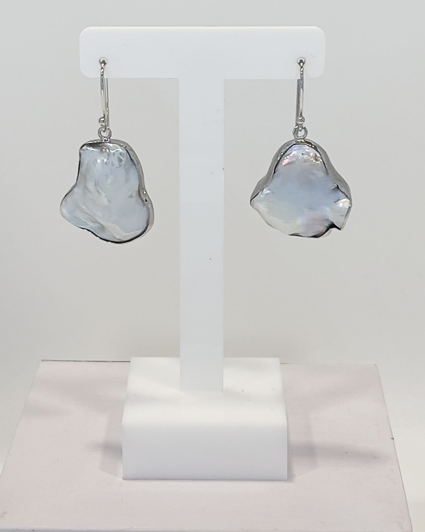 Signature Drop Earrings with large Keshi pearl in rhodium-plated sterling silver