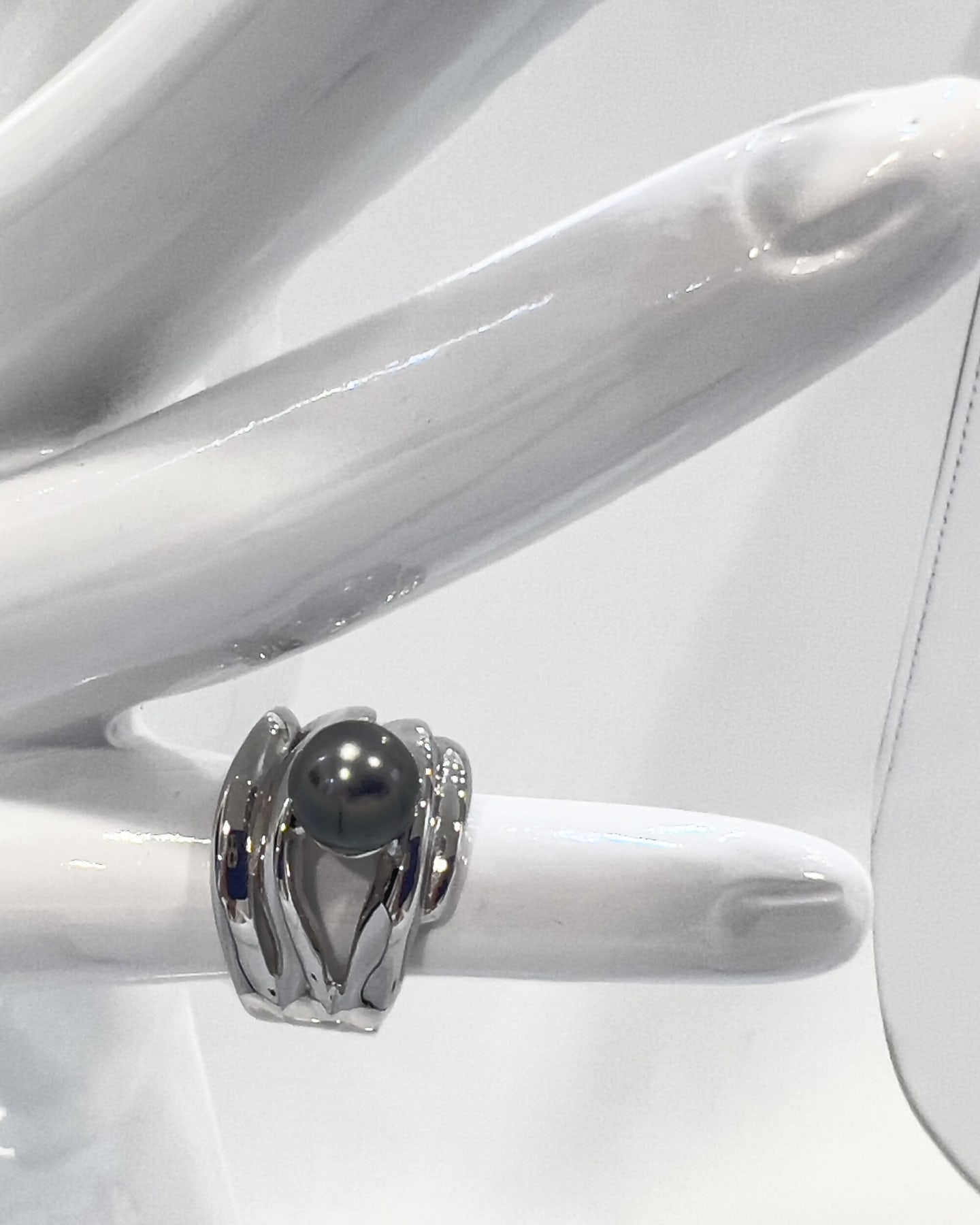 Signature round statement ring with a lustrous Tahitian pearl on a layered rhodium-plated sterling silver band