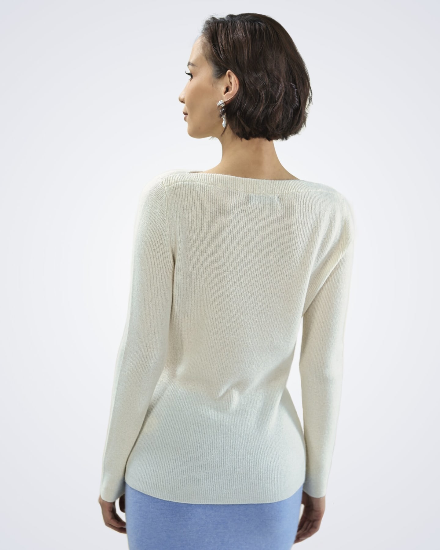 Back view of women's off-white ribbed cashmere boat neck jumper – Unur
