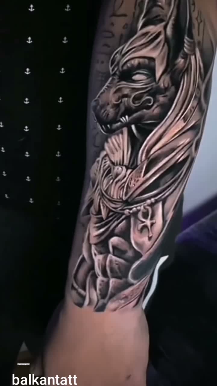 Manga con gárgola y arquitectura, estilo realismo, por Brian