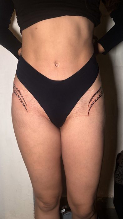 Otra vista de Polinesico caderas y abdomen