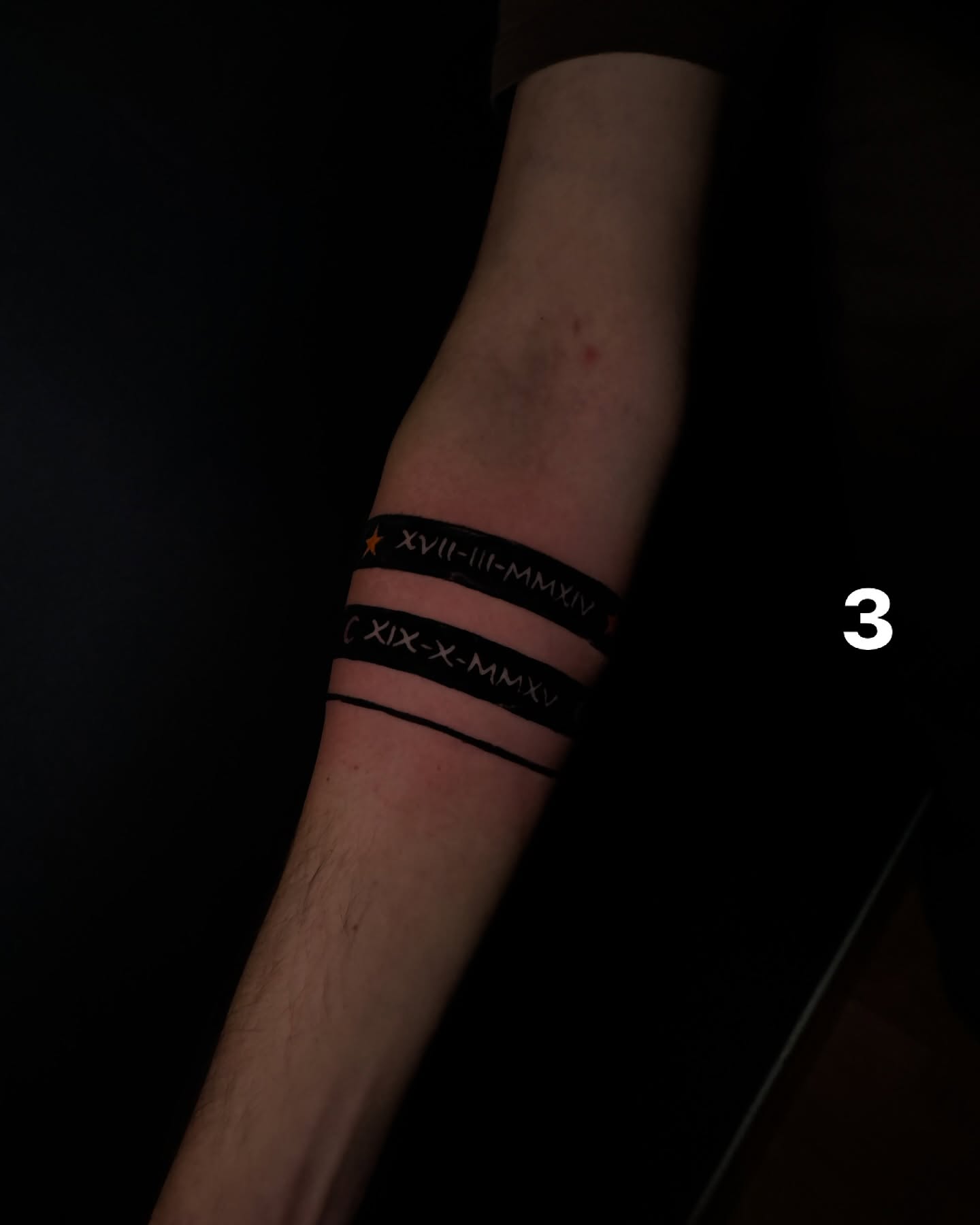 Brazalete de líneas, estilo polinésico