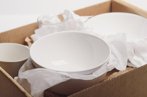 Pack Dishes Without Breaking Plates