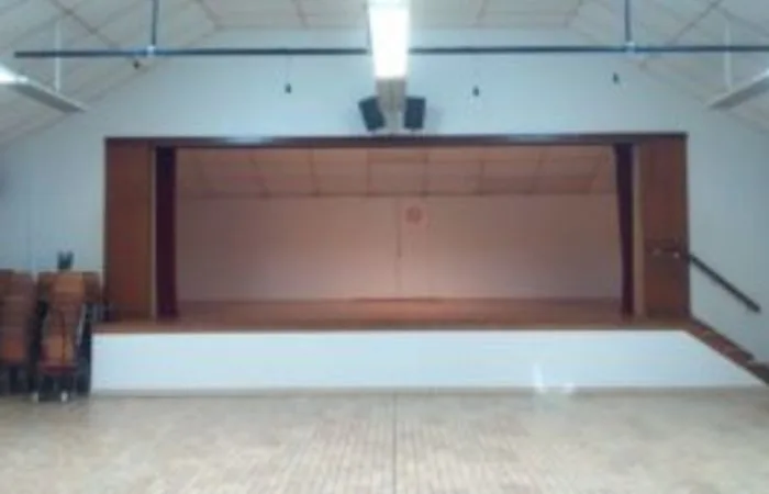 Salle polyvalente à Dingé - Photo 2
