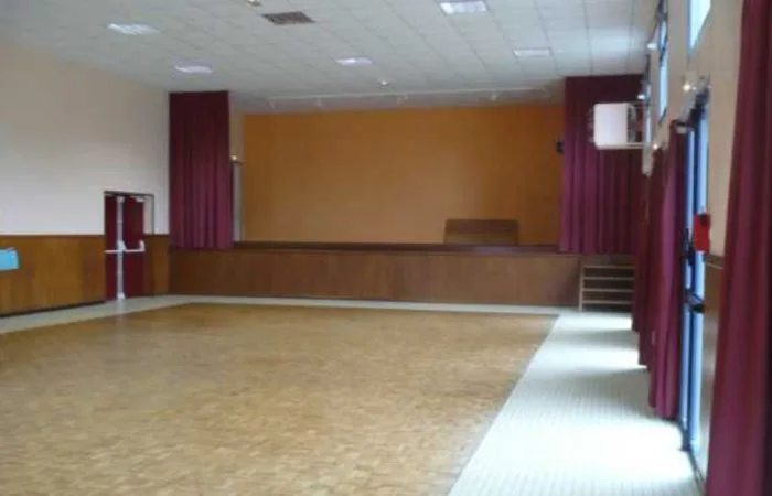 Salle des fêtes - Plassay - Photo 2