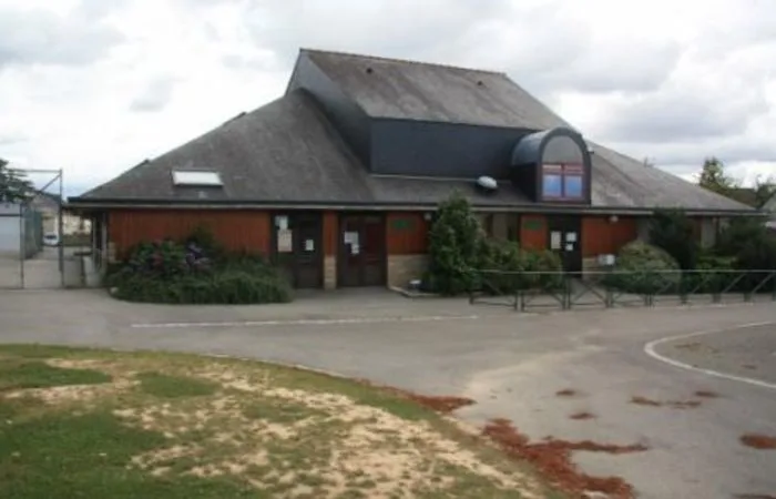 Salle polyvalente Emile Lemetayer - Photo 2