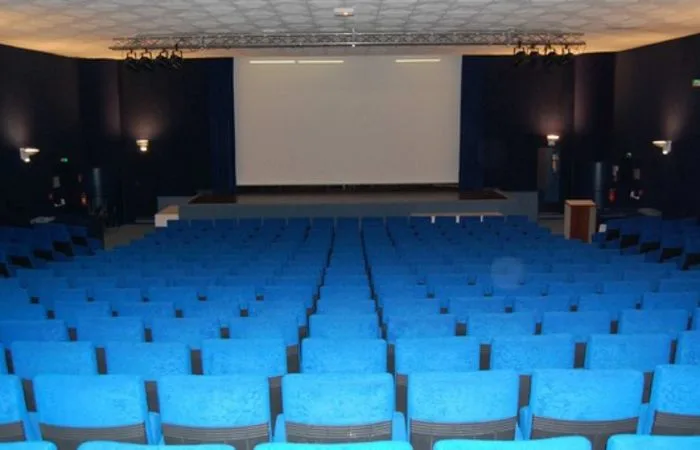 Salle Aquitaine Hagetmau - Photo 2