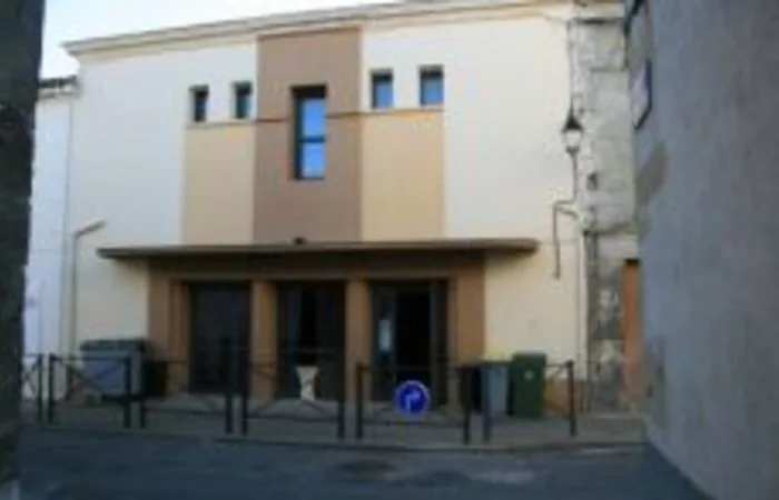 Salle des fêtes Saint Romain - Photo 2