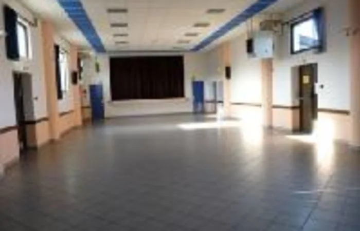 Salle des fêtes à Lalande de Pomerol - Photo 2
