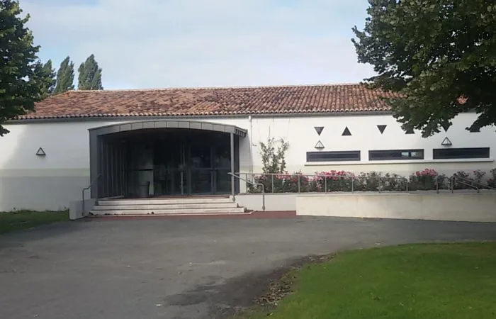 Salle des fêtes de Rétaud - Photo 2