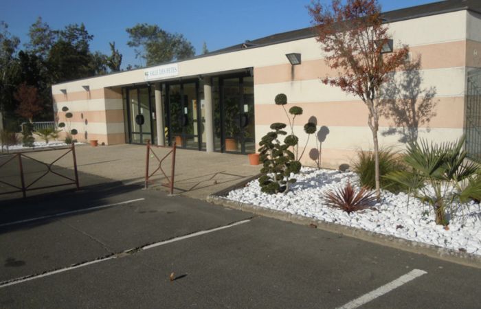 Location de salle à  Contres