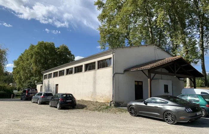 Salle des fêtes Aubeterre sur Dronne - Photo 2