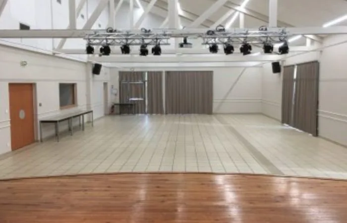 Salle polyvalente Eugène Bucher - Photo 2