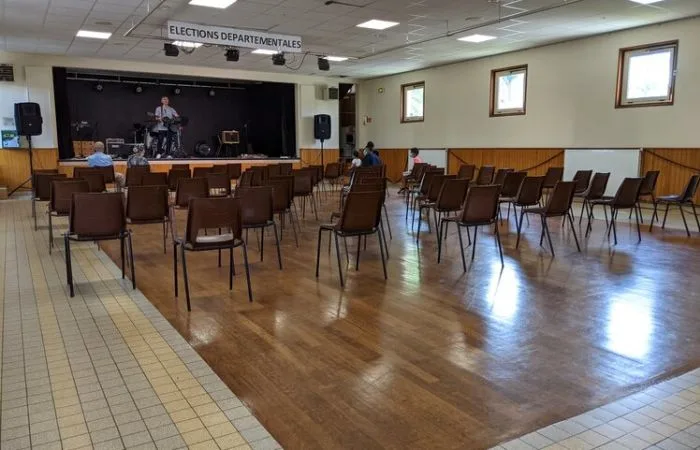 Salle des fêtes "Michel Cacheux" - Marcq - Photo 2