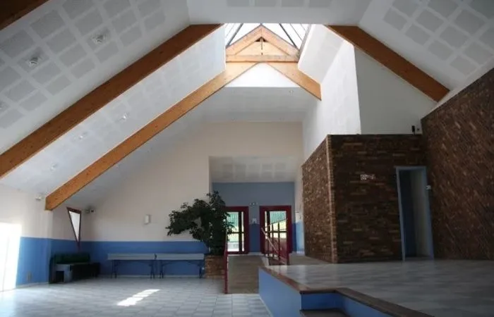 Salle polyvalente de Villeneuve sur Auvers - Photo 2