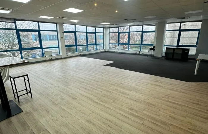 L'Upper Lounge - Photo 2