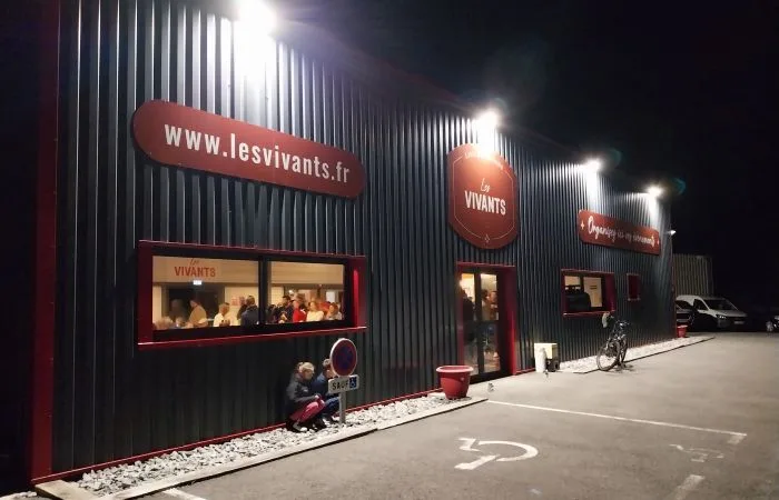 Les Vivants - Photo 2