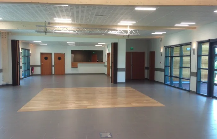 Salle Multi-activités Les Sorbiers - Photo 2