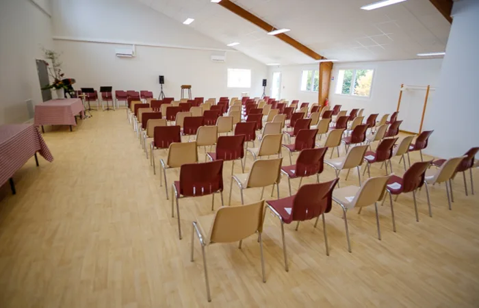 Salle des fêtes Victor Hugo - Photo 2