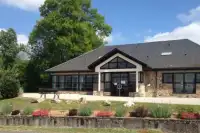 Salle polyvalente de Saint-Cyr-les-Champagnes