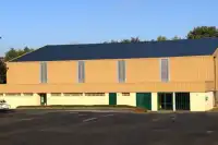 Salle polyvalente à Quédillac