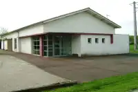 Salle polyvalente à Porchères