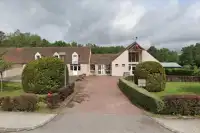 Salle des Fêtes du Marais / Claude Vatran
