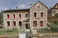 Casa de la Vila de Ral