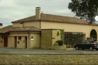 Salle des fêtes de Cours-de-Pile