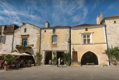 Salle des fêtes de Monpazier