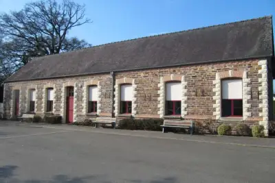 Salle polyvalente à Lohéac