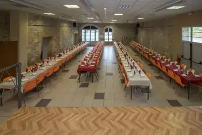 Salle polyvalente Courade