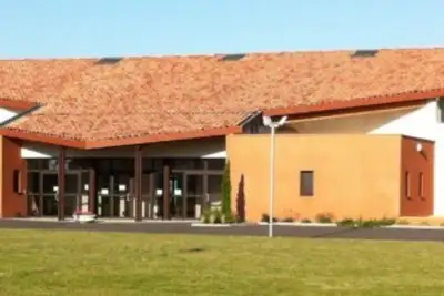 Salle des fêtes à Saint Seurin de Cadourne