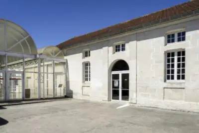 Ancienne salle des fêtes Chaniers