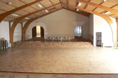 Salle des fêtes de Villebois-Lavalette