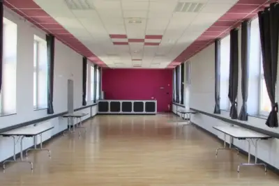 Salle des fêtes de Montrollet