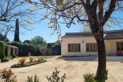Location de salle a  13840 Rognes
