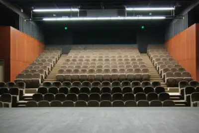 Salle de spectacle (Le Lissiaco)