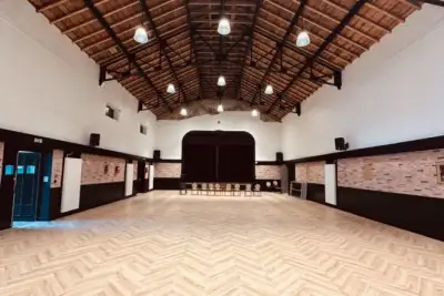 Salle des Fêtes - Saint-Pierre-la-Palud