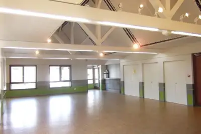 Salle Communale de Méry,