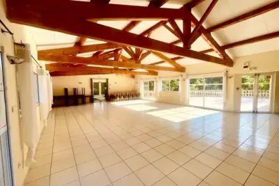 Location de salle a  34800 Cabrières