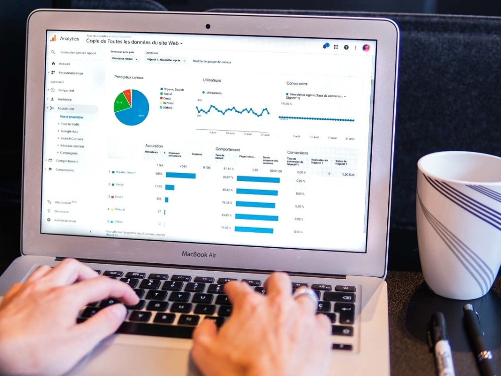 Data Visualization: Techniques for presenting complex data in a visually appealing and easy-to-understand format