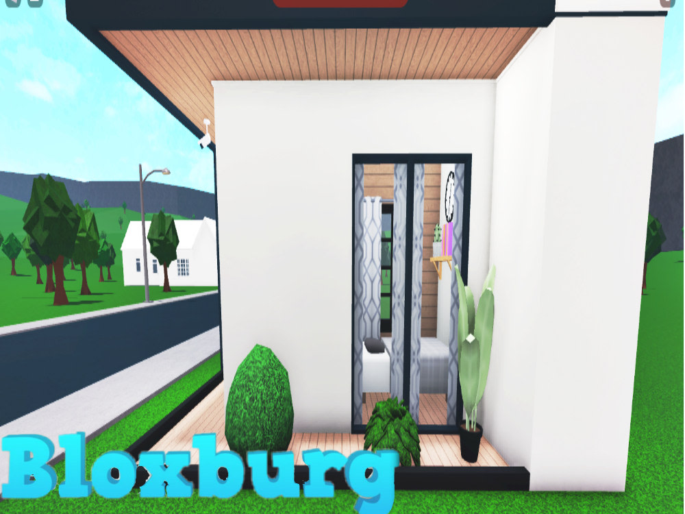 Affordable and modern Bloxburg house