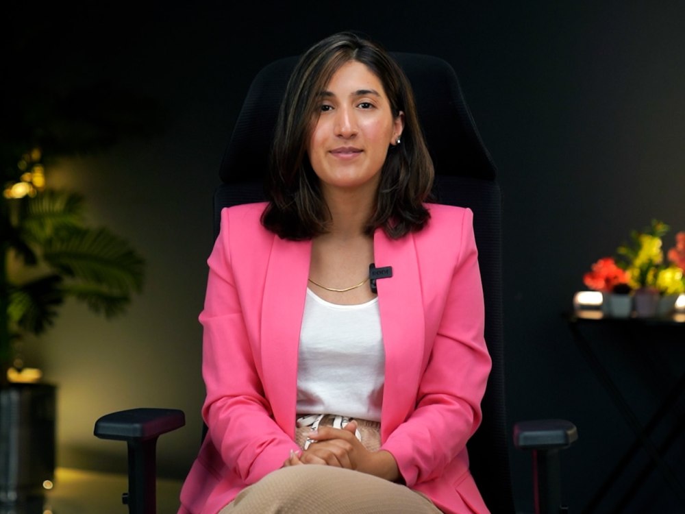 A female spokesperson video in 4k | Upwork