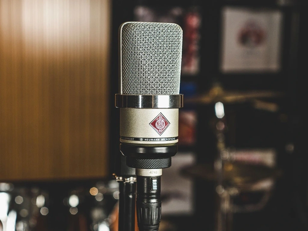 A pro editing, mixing and mastering of your song for Spotify, Youtube ...