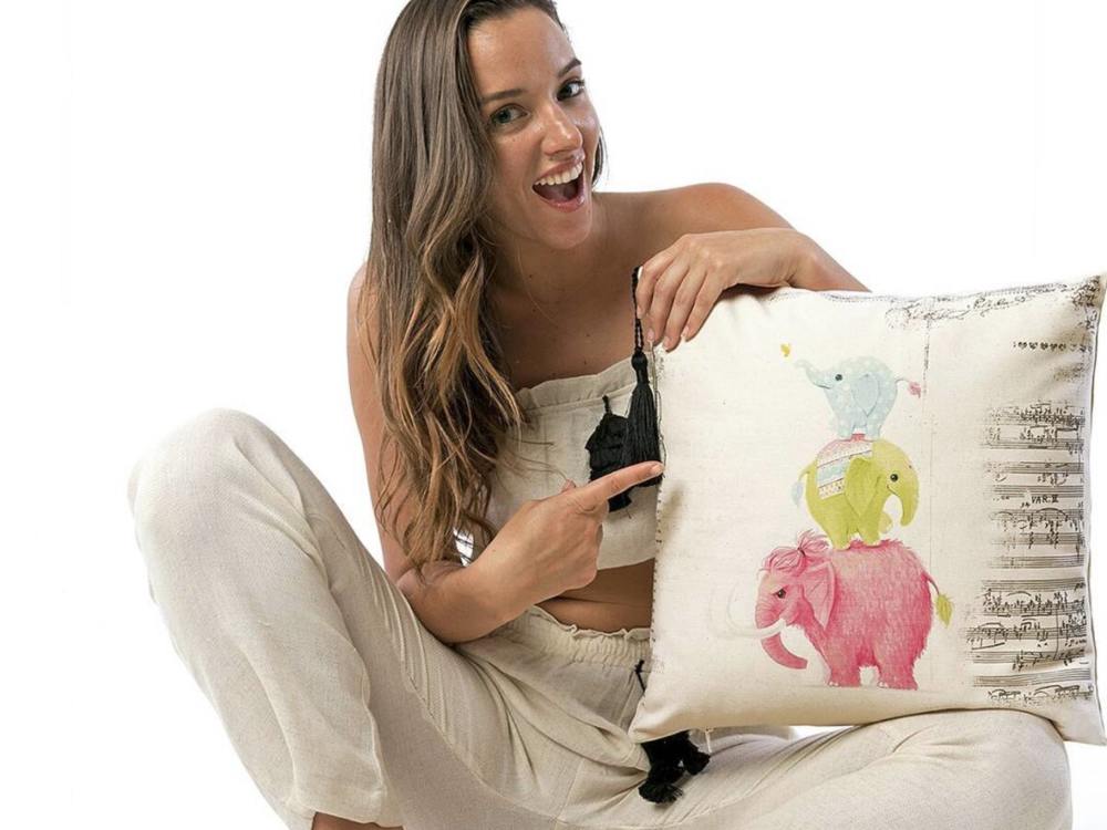 High end Photographer and Videographer for your Businesses. Upwork