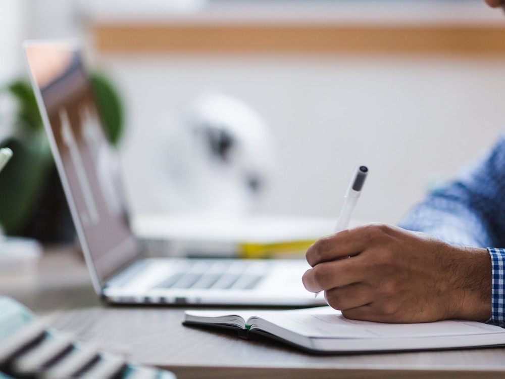 A detailed and wellwritten case study or research analysis. Upwork