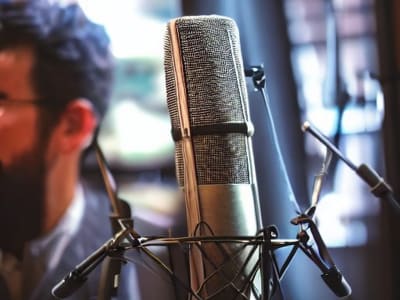 A perfect Romanian male voice-over for your TV/radio commercials etc