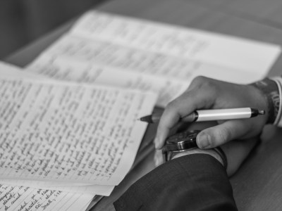 Proofreading and editing of your work in English or Greek