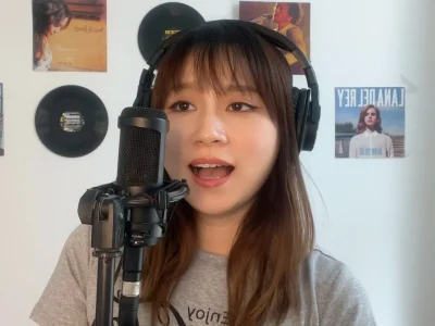 Professional vocal lessons to improve overall singing skills